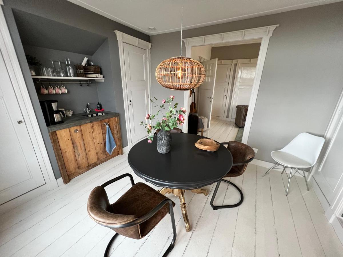 Villa Rose Burgum Bagian luar foto