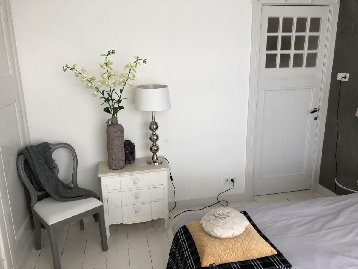 Villa Rose Burgum Bagian luar foto